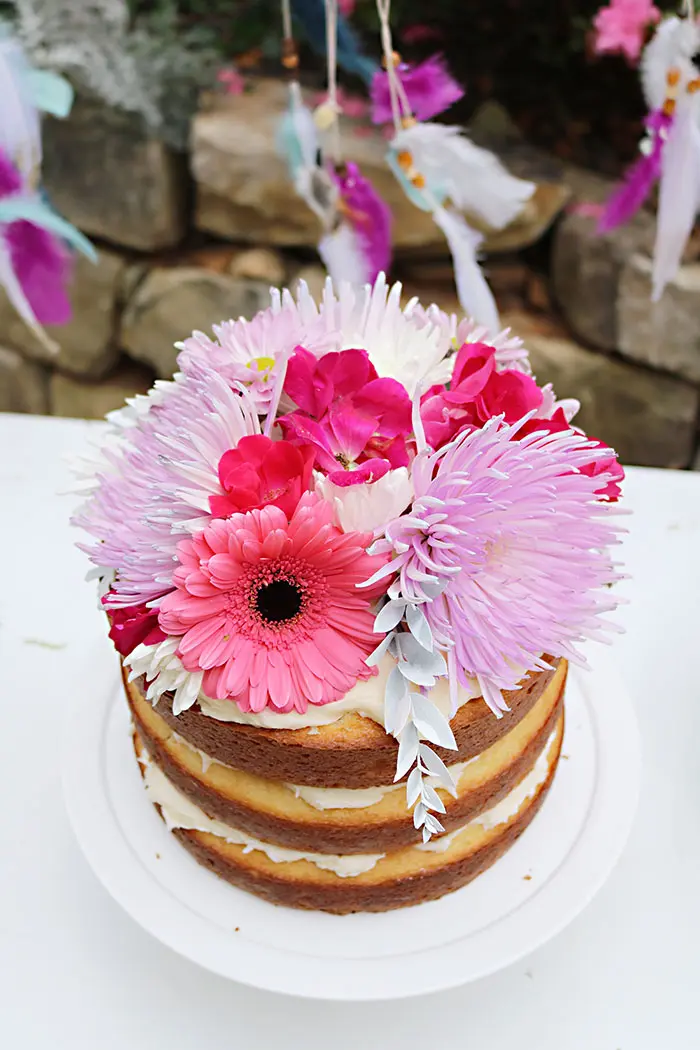 Boho Naked Cake With Fresh Flowers Darling Darleen A Lifestyle