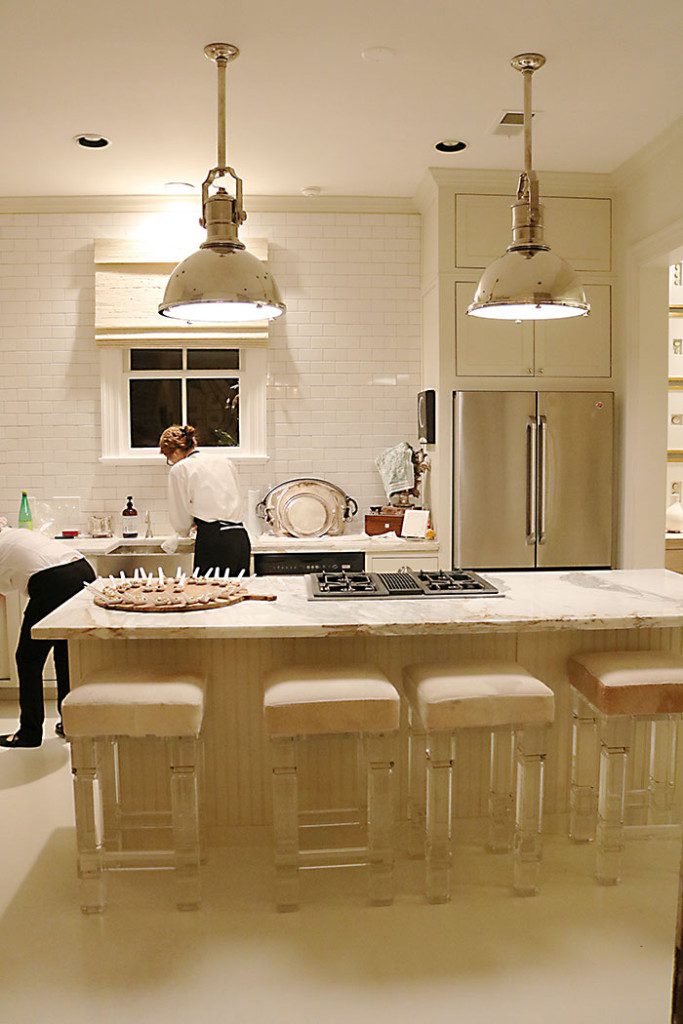 at-home-with-amy-howard-white-kitchen