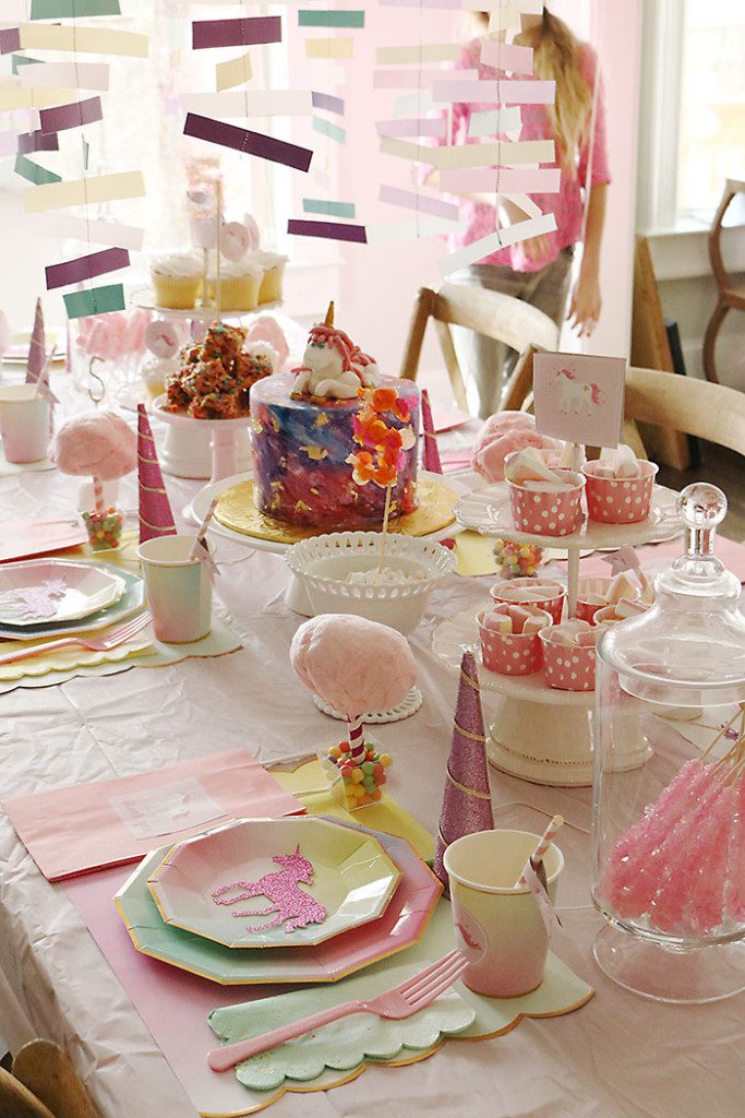 unicorn-birthday-party-table