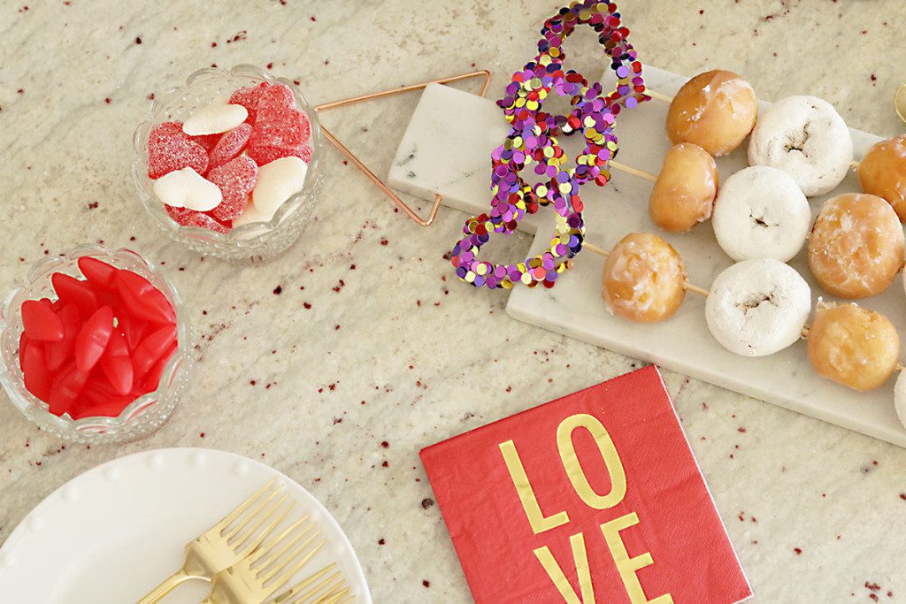 valentine-party-cheesecake-donuts-feature