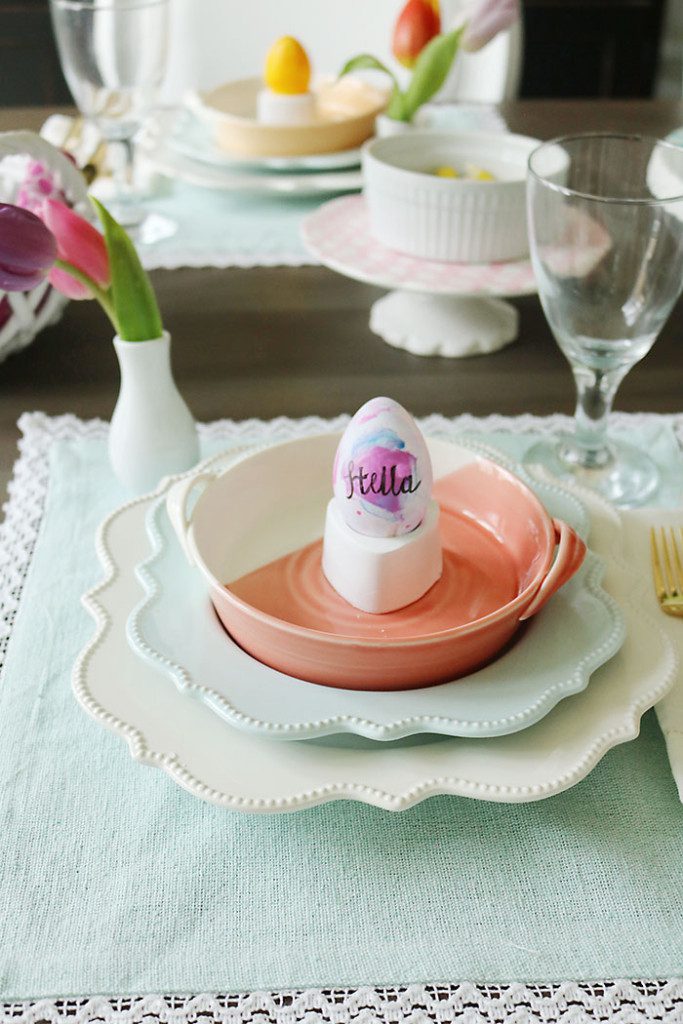 watercolor-easter-egg-table-setting