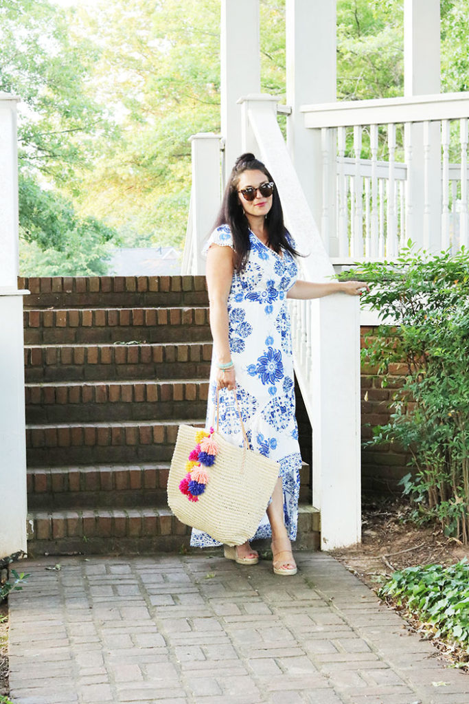 4th-of-july-outfit-with-pom-pom-diy-bag