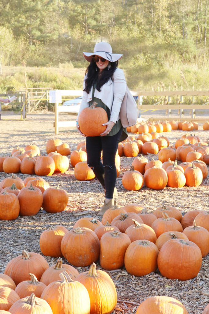 fall-to-do-list-pumpkin-picking