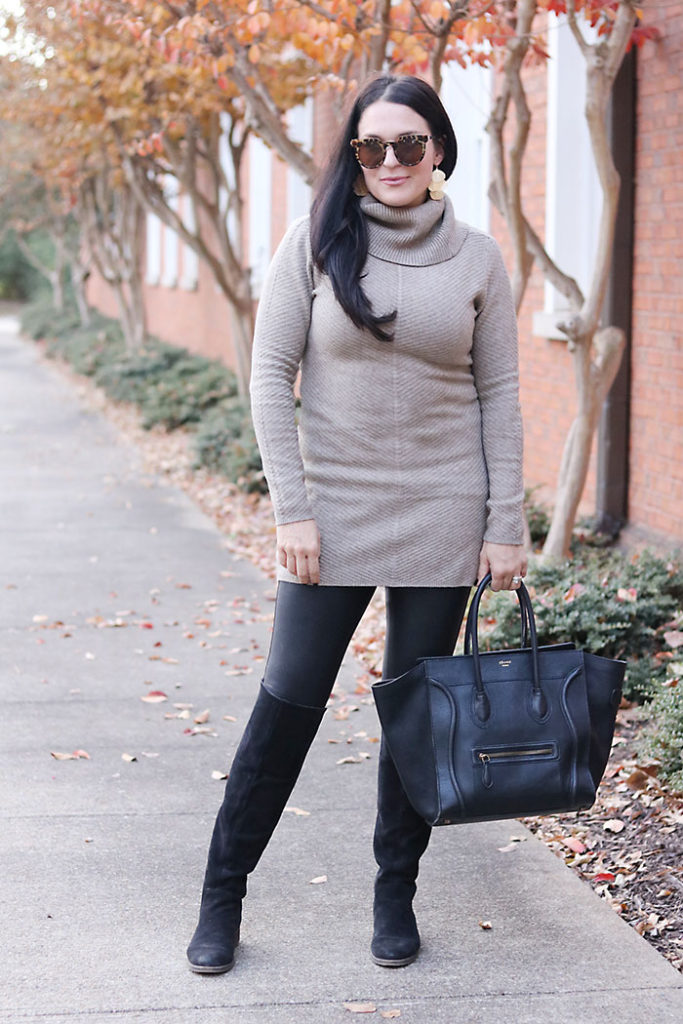 fall-fashion-with-black-leather-leggings