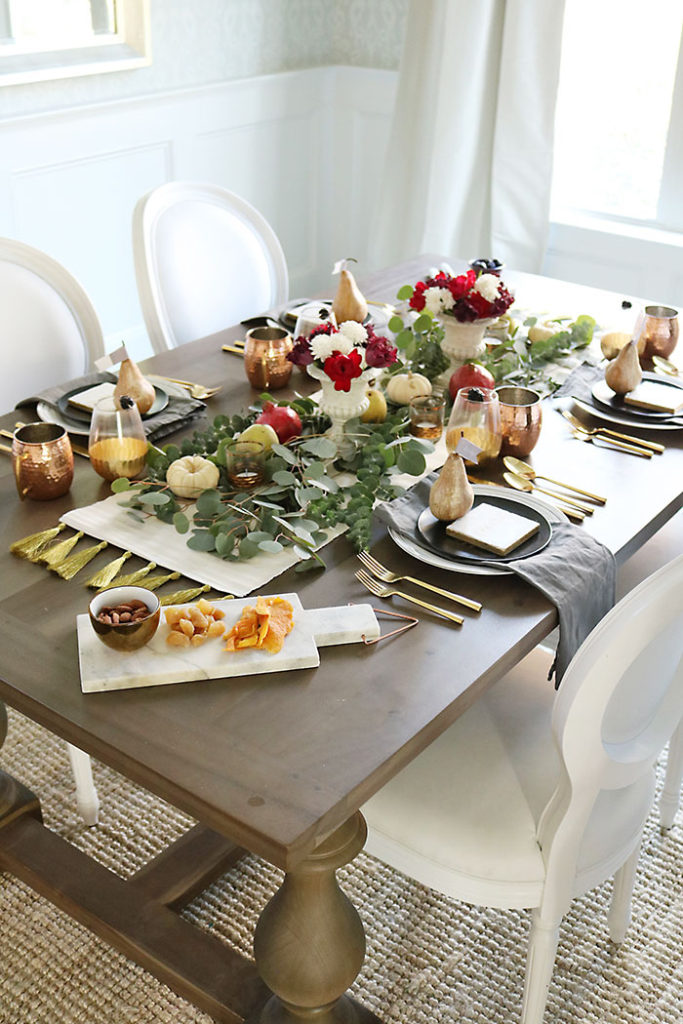 farm-to-table-thanksgiving-tablescape-with-moscow-mule-mugs