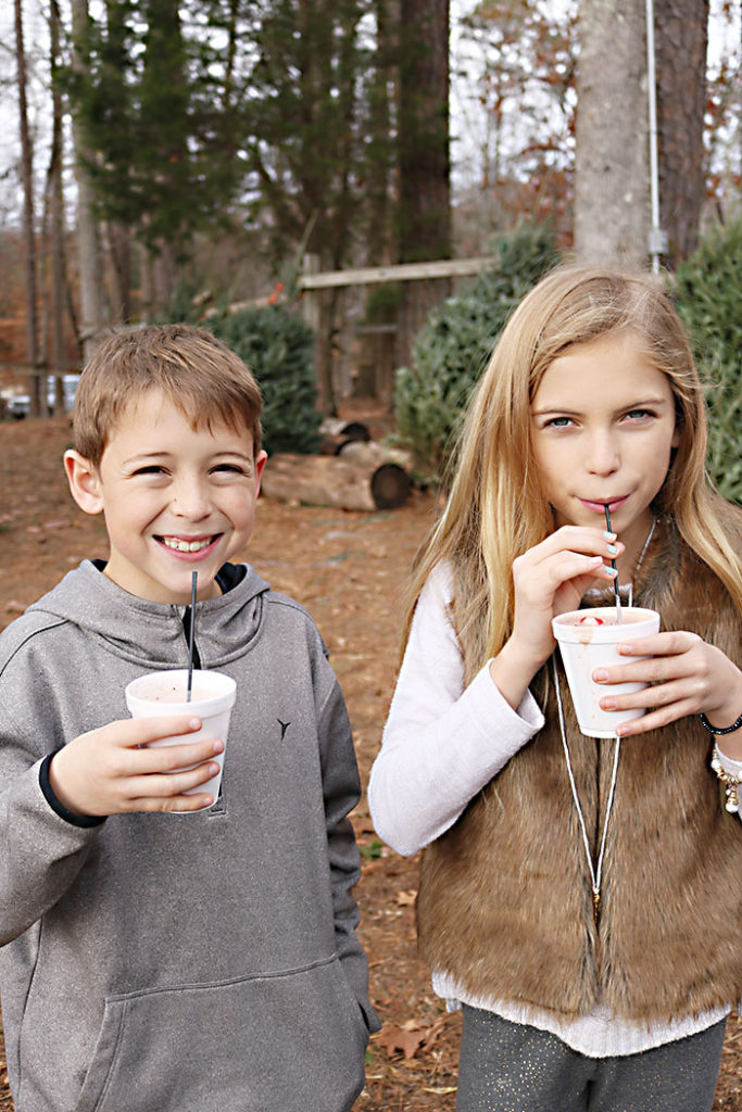 cutting-tree-hot-cocoa-and-kids