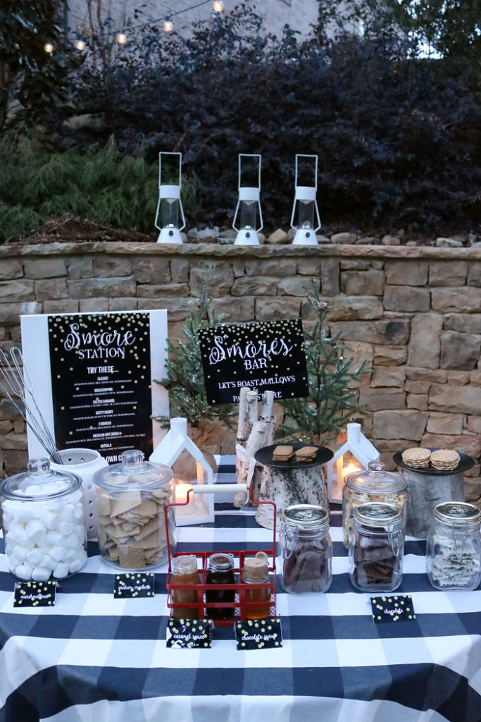 outdoor s'mores bar, free s'mores bar printables, smores station, smores bar, winter outdoor activities, outdoor fire pit, outdoor chocolate