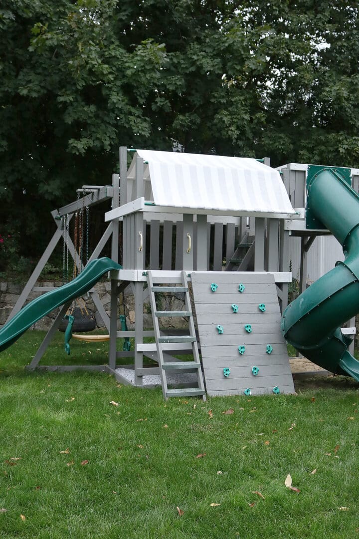 Taking our playground from drab to fab!  Check the before and afters of our backyard playset makeover while on a tight budget || Darling Darleen Top Lifestyle CT Blogger #darlingdblog