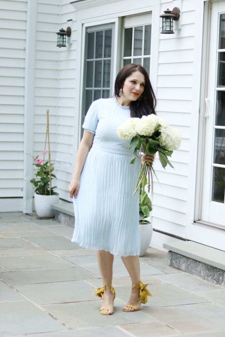 Easter Dresses This Season that are a little bit of lace, floral and pastel colors || Darling Darleen Top CT Lifestyle blogger #darlingdarleen #easterdresses