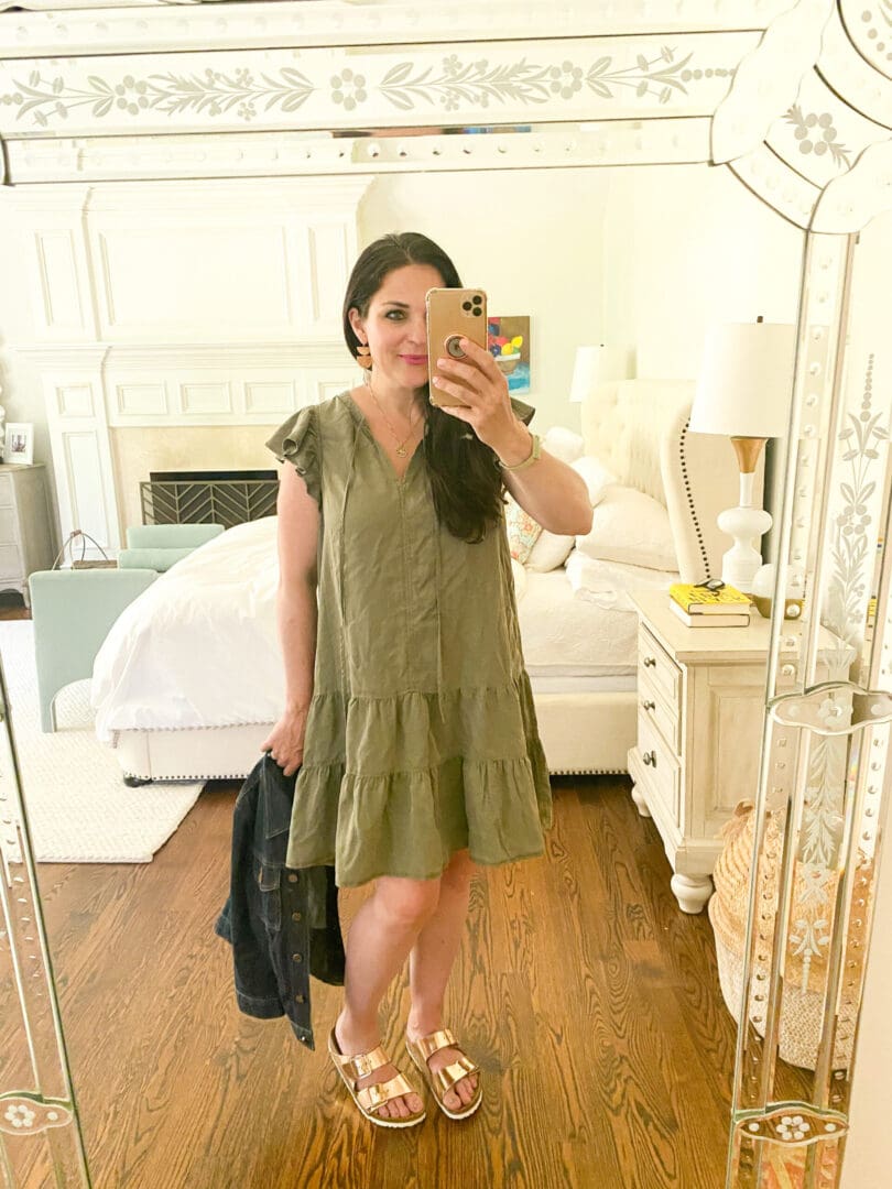 Snatch one or maybe two of these darling summer dress from Target that are mostly under $50 and so cute and fancy! || Darling Darleen Top  CT Lifestyle Blogger