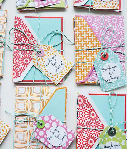 Party Favors: Mismatched Notecards