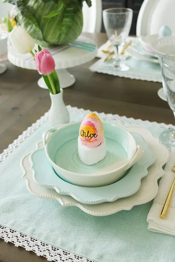 watercolor-easter-eggs-with-name-place, Easter-table-decorations, spring easter table decorations, easter tablescapes, easter table settings, DIY easter, simple easter table, easter centerpieces, ideas, christian, spring, cheap, cute fun easter place settings