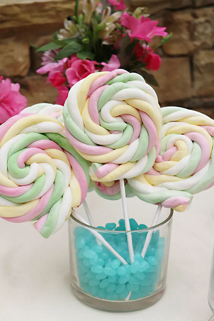 boho-marshmellow-lollipops
