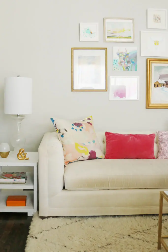 From grid style to eclectic, sharing 8 rules for creating the perfect gallery wall, how to create gallery wall, how to diy a gallery wall, gallery wall ideas, how to hang gallery wall, ideas for gallery wall, how to design a gallery wall || Darling Darleen #gallerywall #gallerywallideas #darlingdarleen 