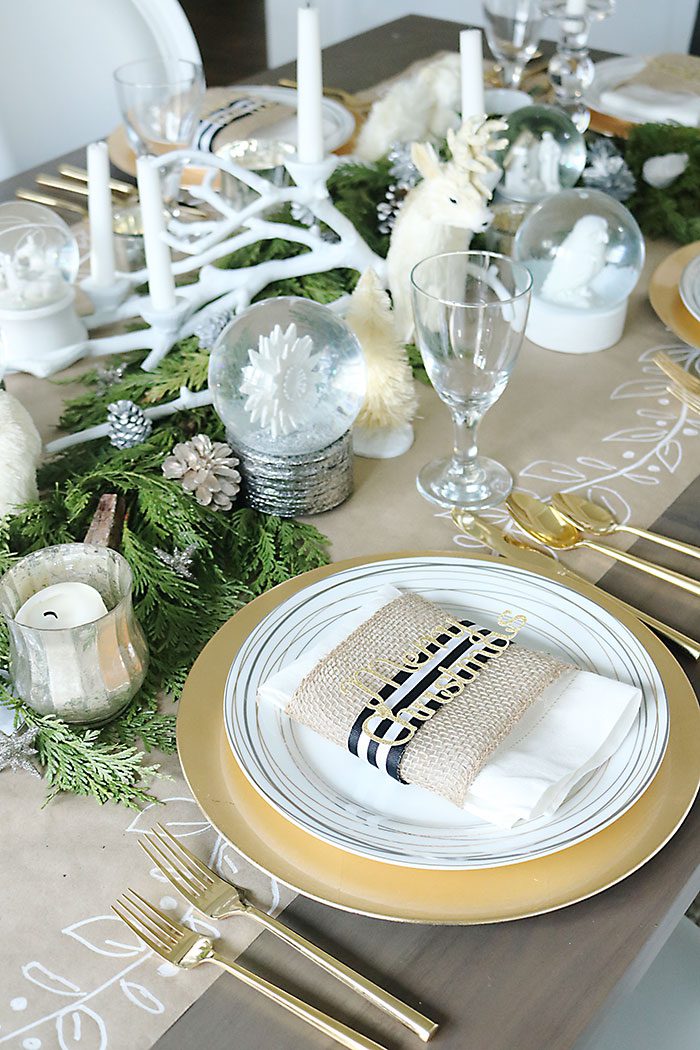 Christmas Table Decorations: Just Add Garland - Darling Darleen | A ...