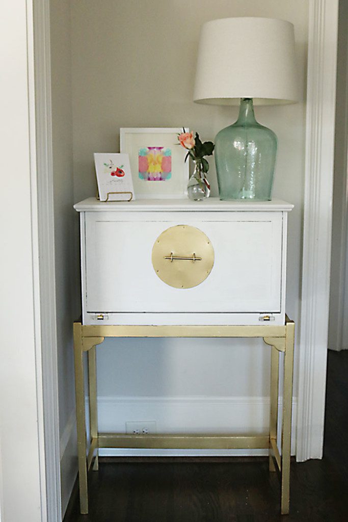 DIY Painted White and Gold Furniture: Amy Howard at Home One-Step Paint -  Darling Darleen