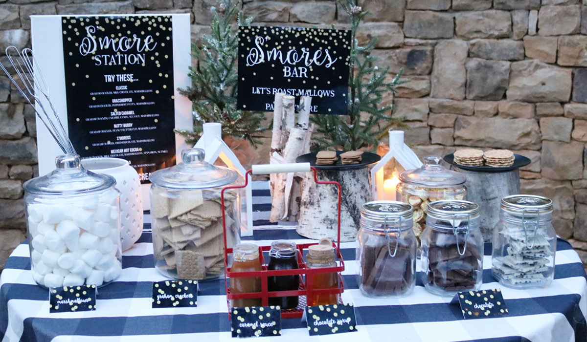 Outdoor S'mores Bar + FREE Printables - Darling Darleen | A Lifestyle ...
