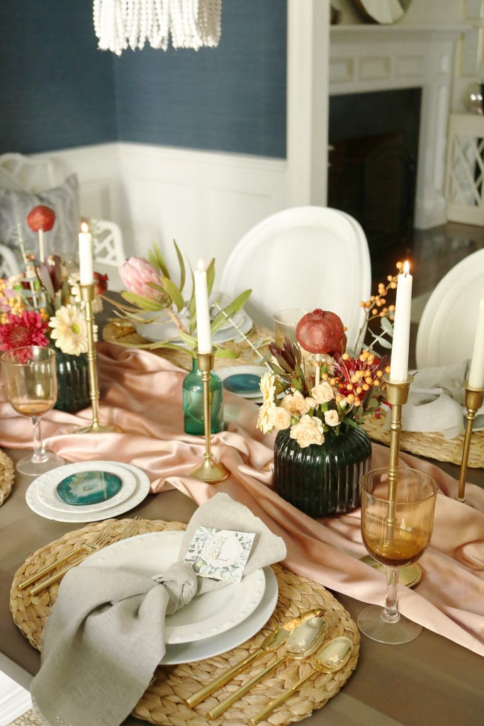 Elegant + Moody Thanksgiving Table Setting - Darling Darleen | A ...