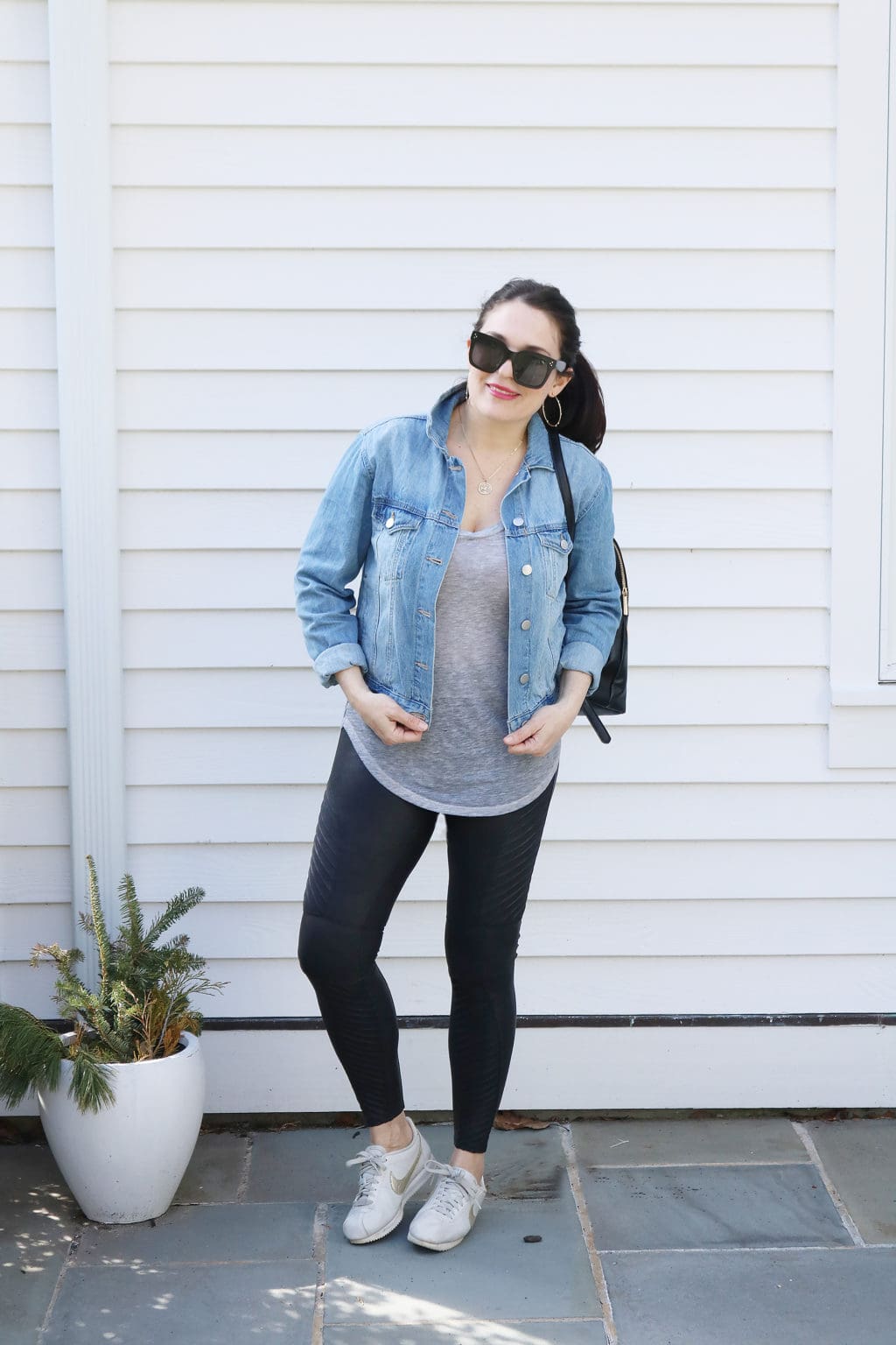 4 Jean Jacket Outfit Ideas - Darling Darleen | A Lifestyle Design Blog