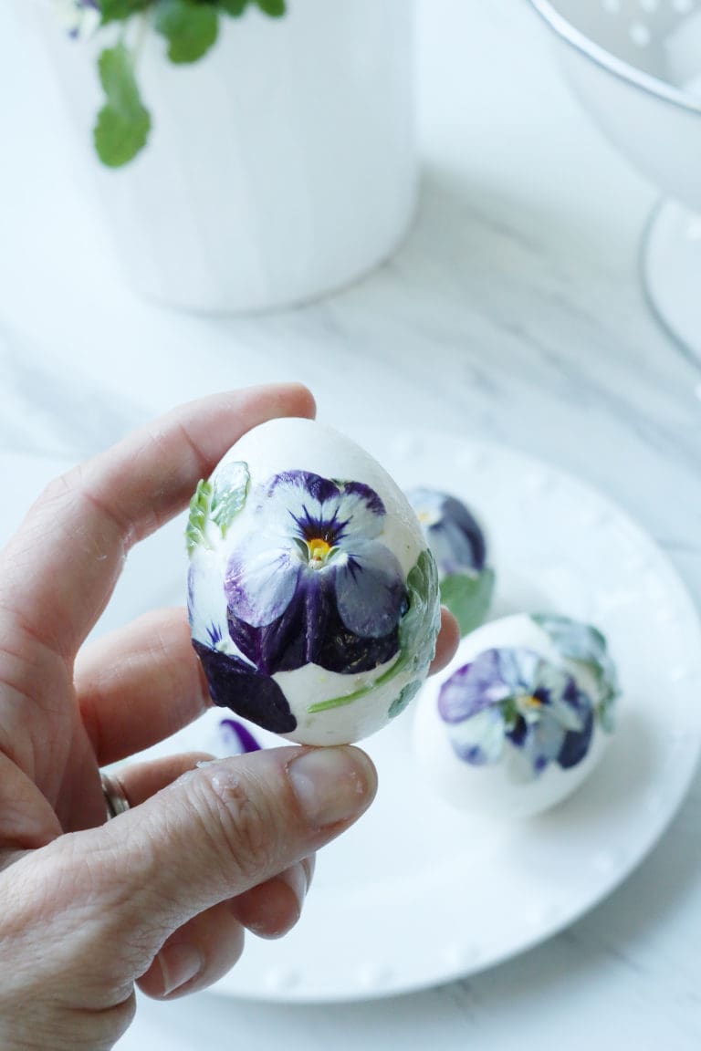 Diy Flower Easter Egg Darling Darleen A Lifestyle Design Blog 