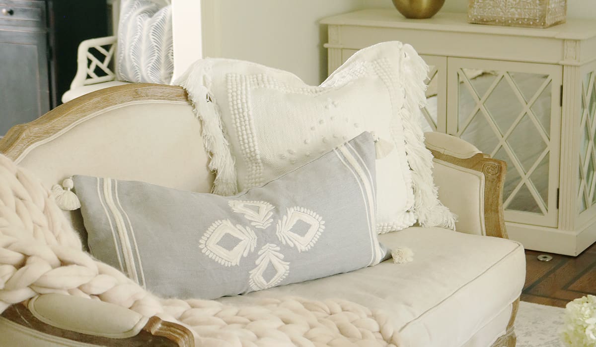 3 Ways to Make your Home Cozy - Darling Darleen | A Lifestyle Design Blog