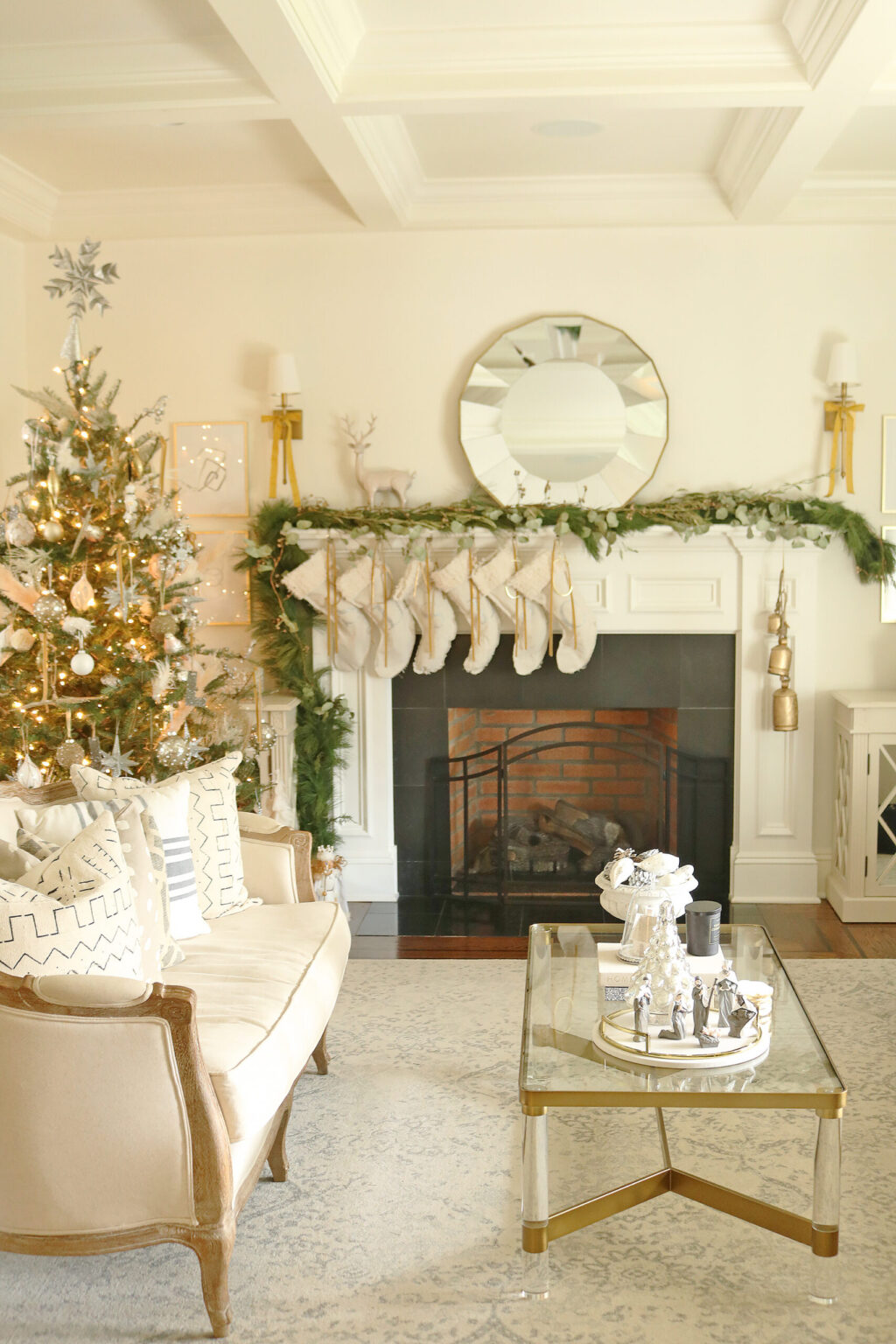 IT'S A GOLDEN CHRISTMAS - Darling Darleen | A Lifestyle Design Blog