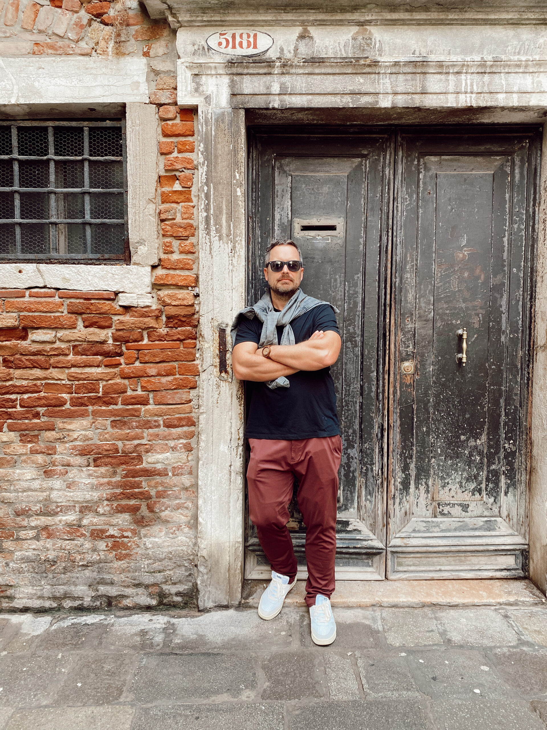What to pack for Italy for men in the fall || Darling Darleen  Top CT lifestyle Blogger